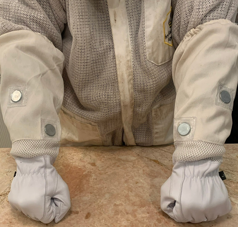 Beekeeper's Tool Gloves (No Tools Included)