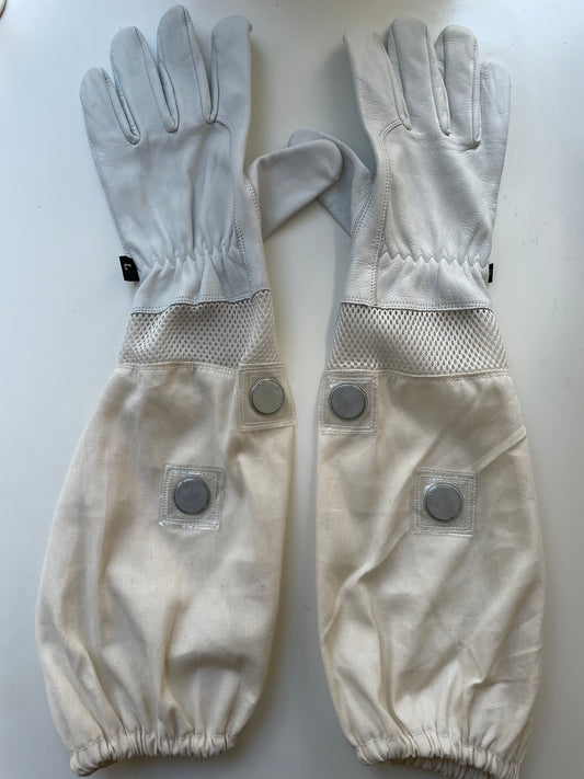 Beekeeper's Tool Gloves (No Tools Included)